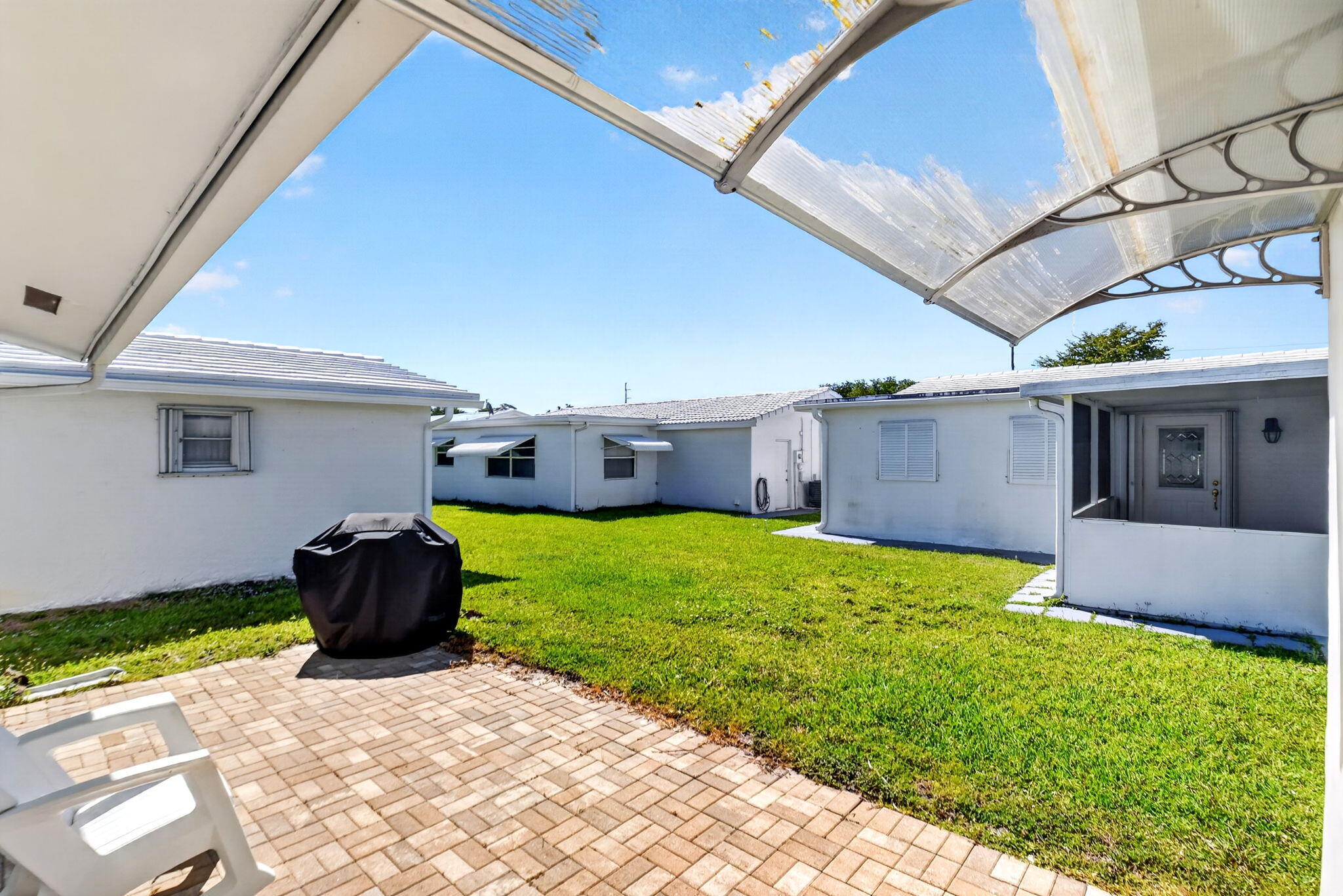 PALM BEACH LEISUREVILLE SEC 8 - Residential