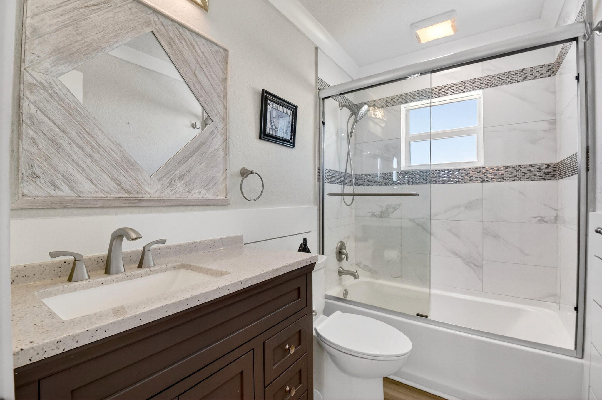 PALM BEACH LEISUREVILLE SEC 8 - Residential