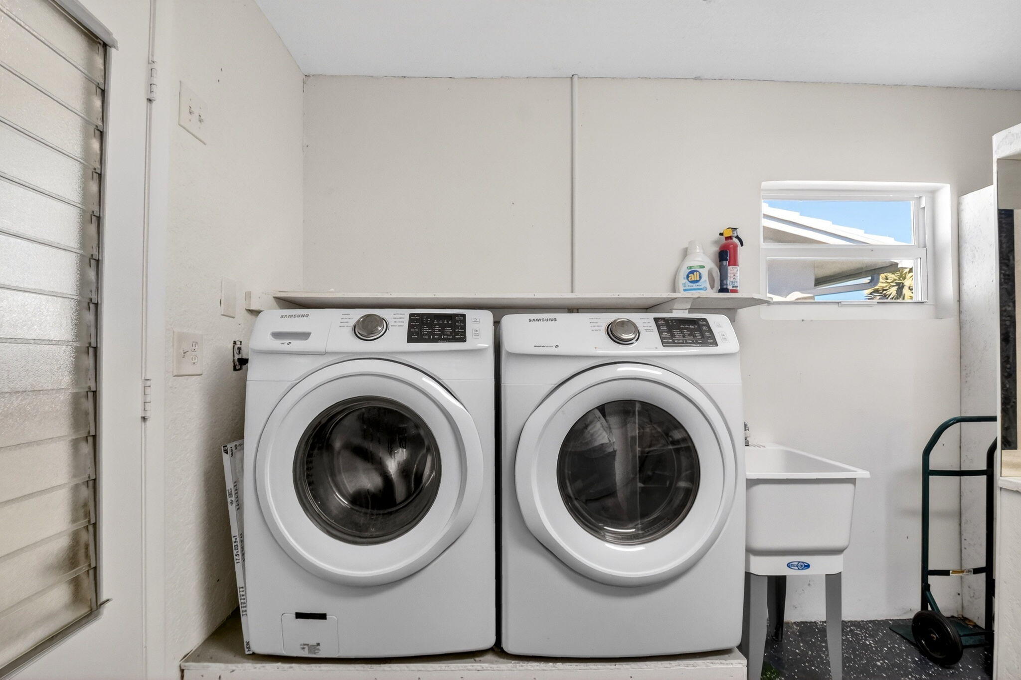 PALM BEACH LEISUREVILLE SEC 8 - Residential