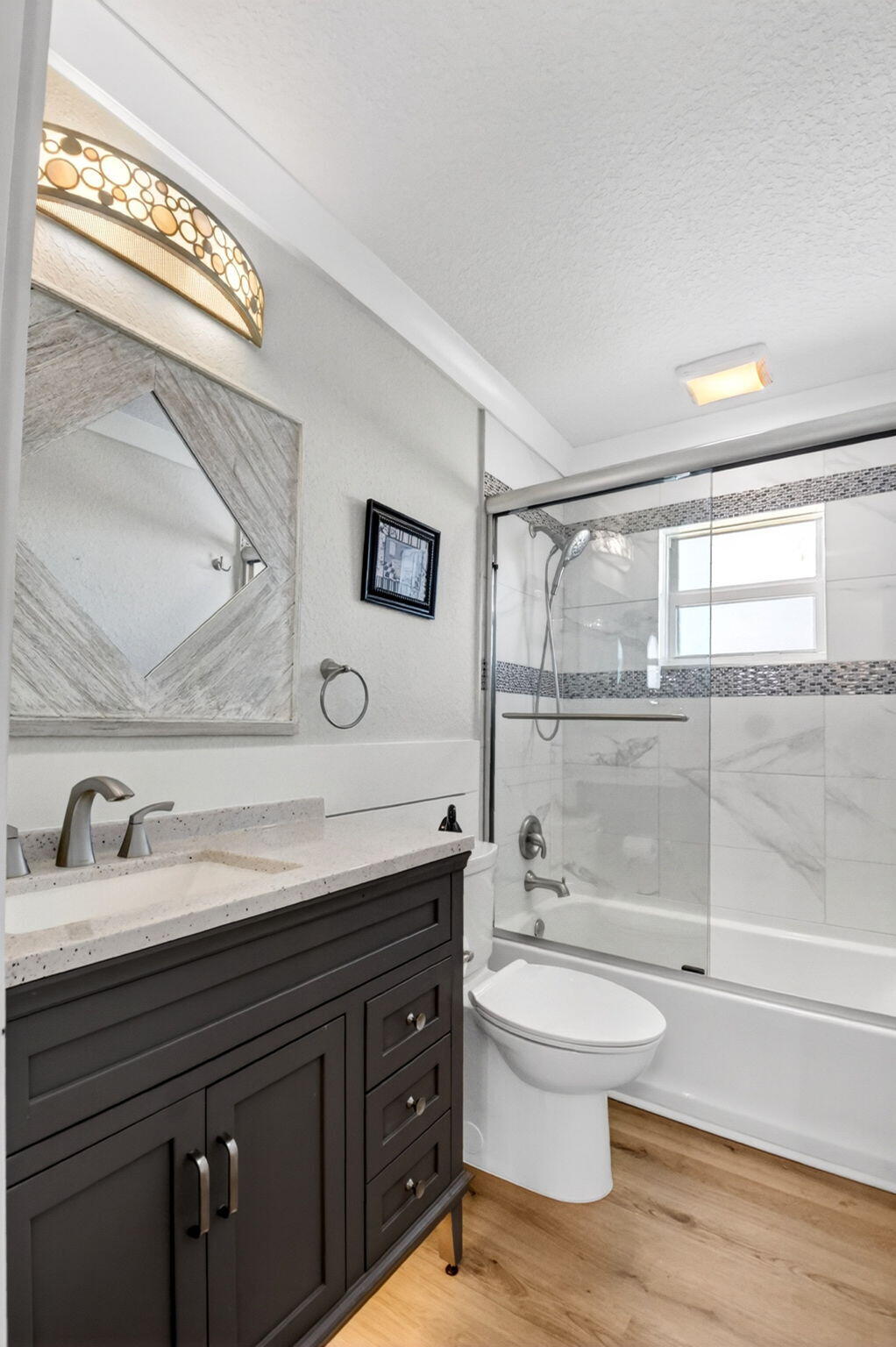 PALM BEACH LEISUREVILLE SEC 8 - Residential