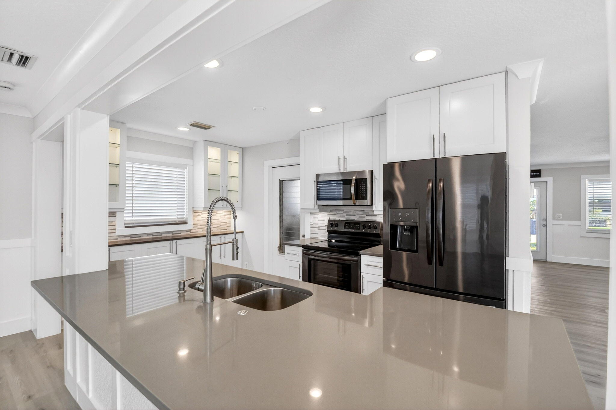 PALM BEACH LEISUREVILLE SEC 8 - Residential