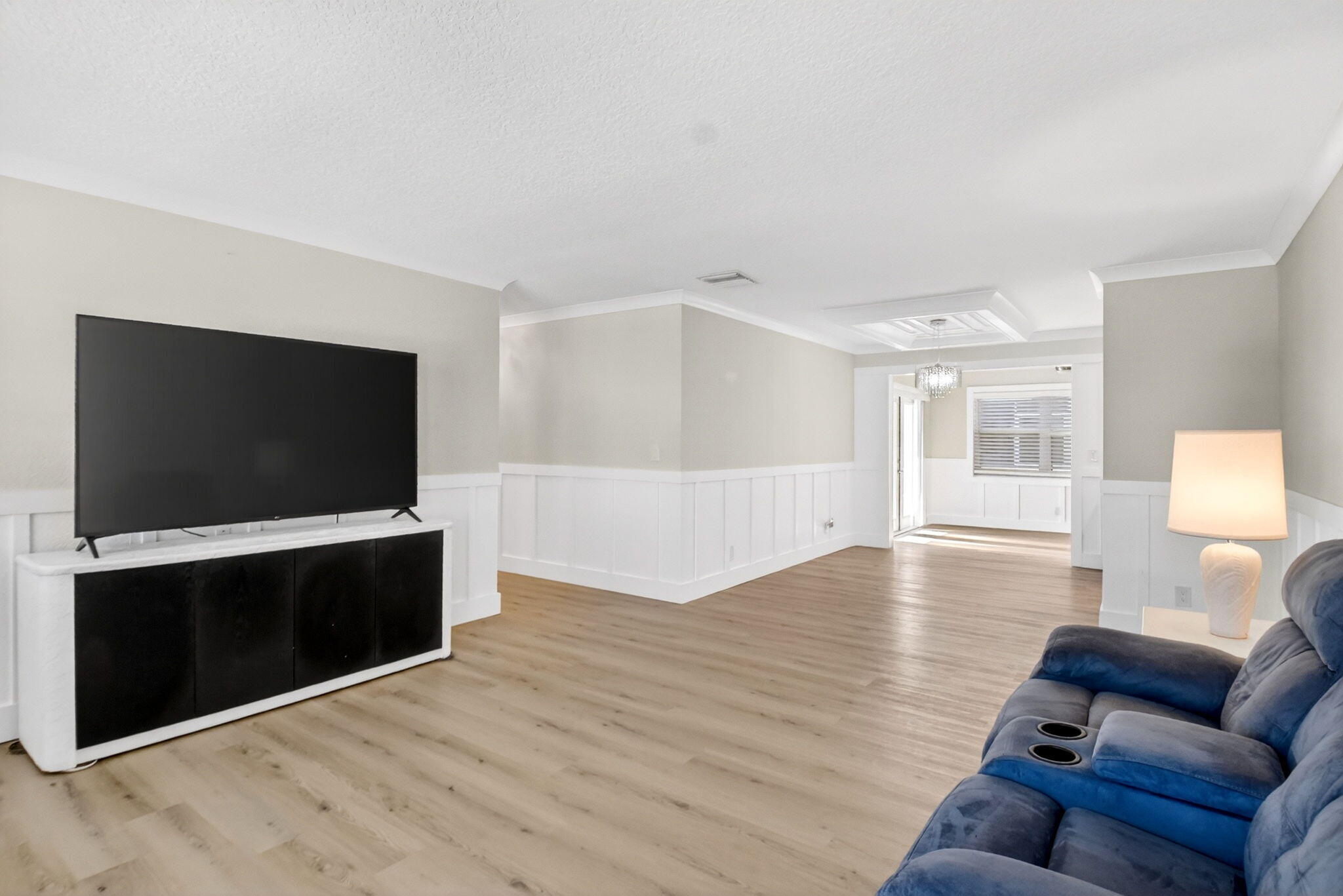 PALM BEACH LEISUREVILLE SEC 8 - Residential