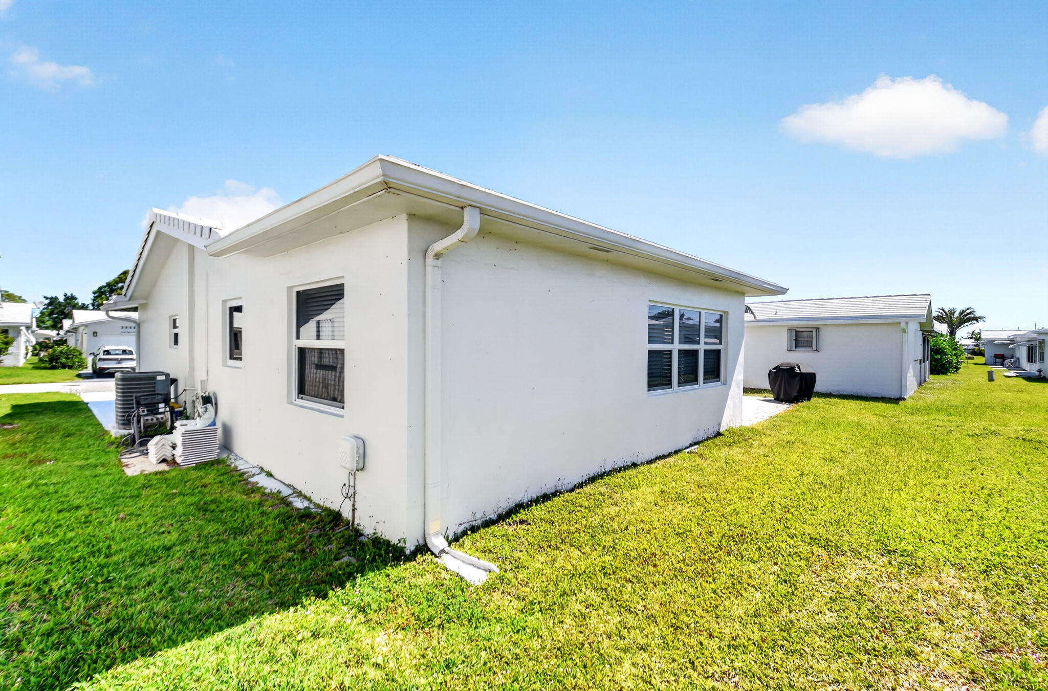 PALM BEACH LEISUREVILLE SEC 8 - Residential