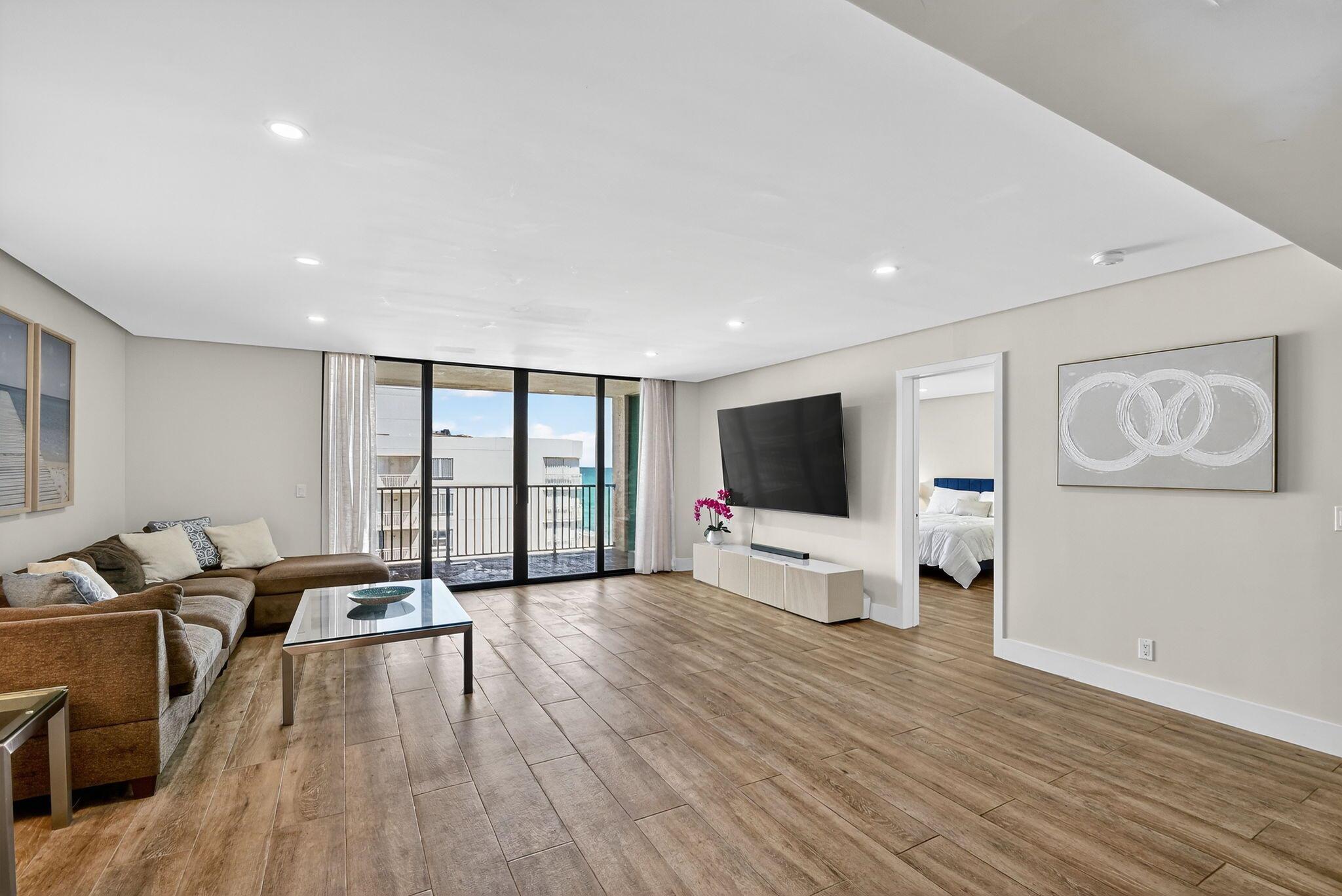 DUNE DECK OF THE PALM BEA - Residential