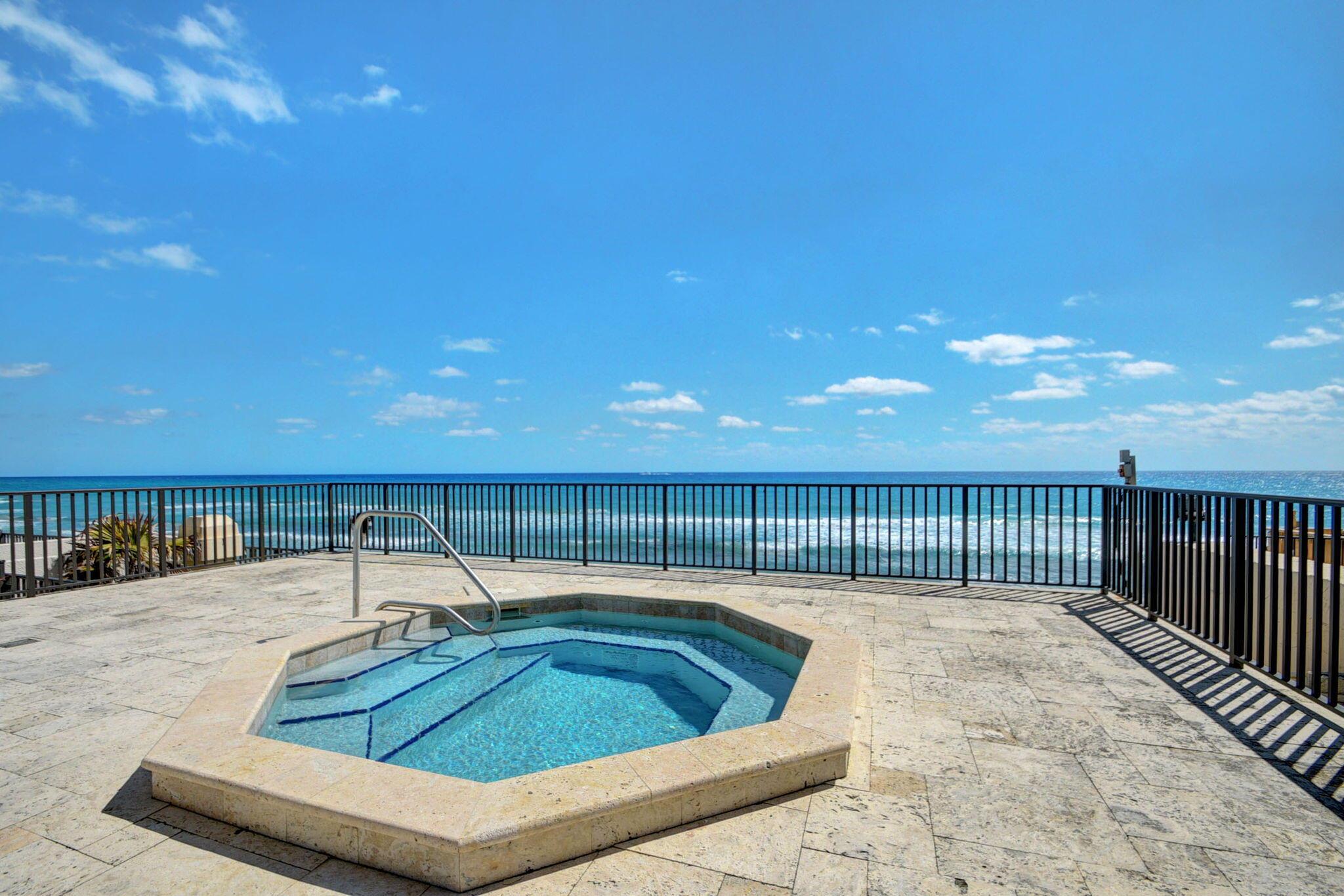 DUNE DECK OF THE PALM BEA - Residential