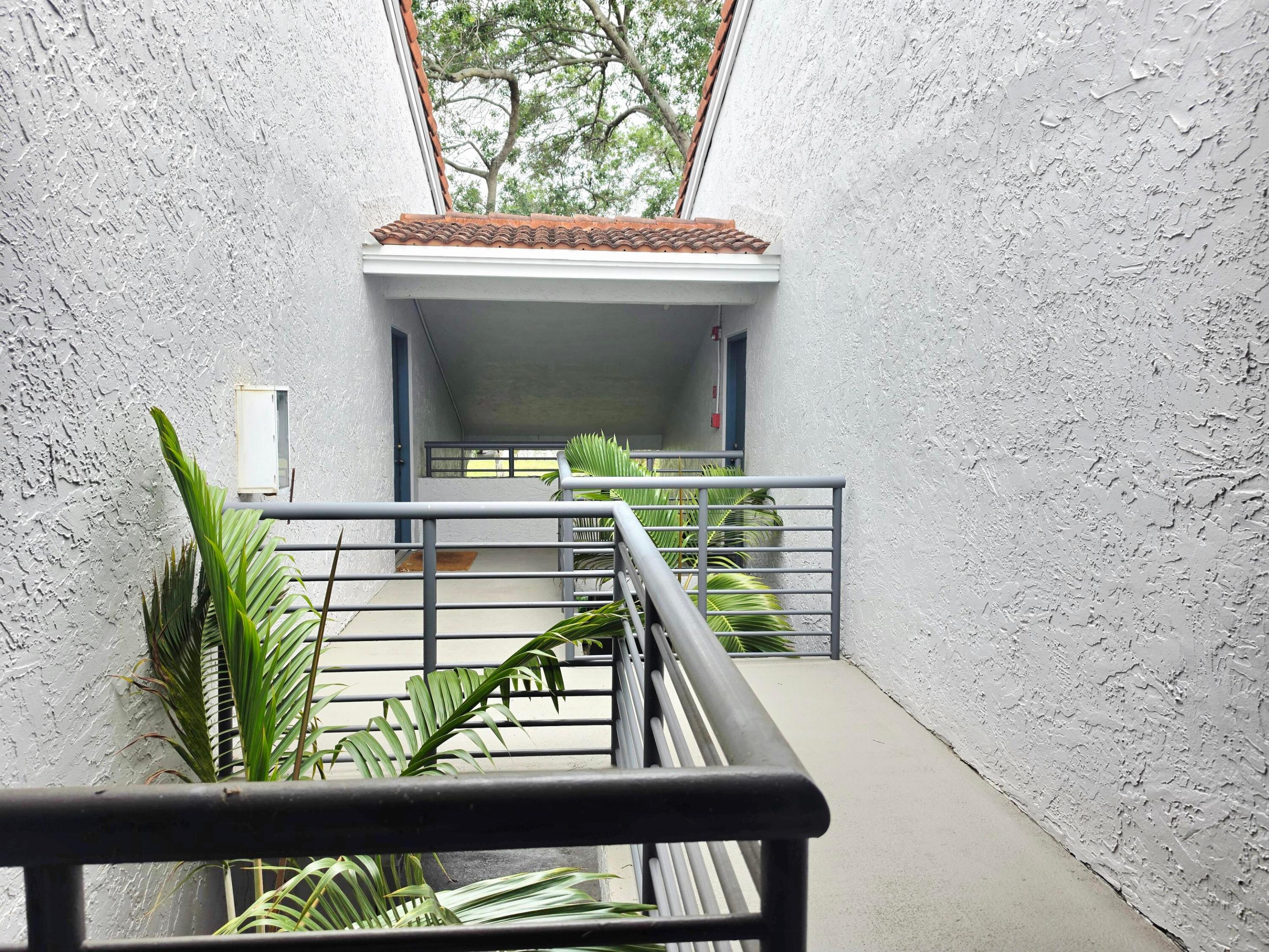 COCO PARC CONDO - Residential Lease