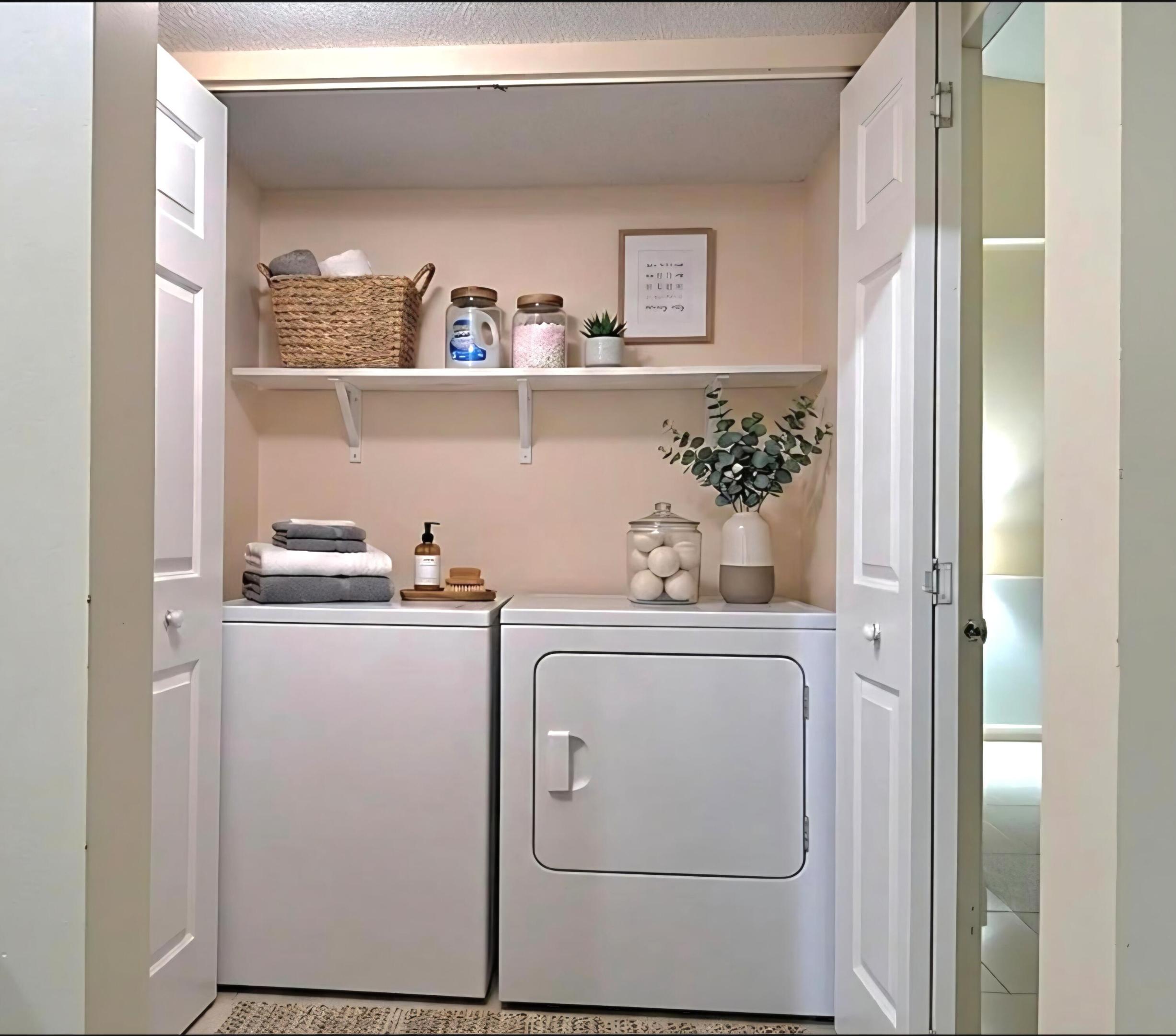 COCO PARC CONDO - Residential Lease