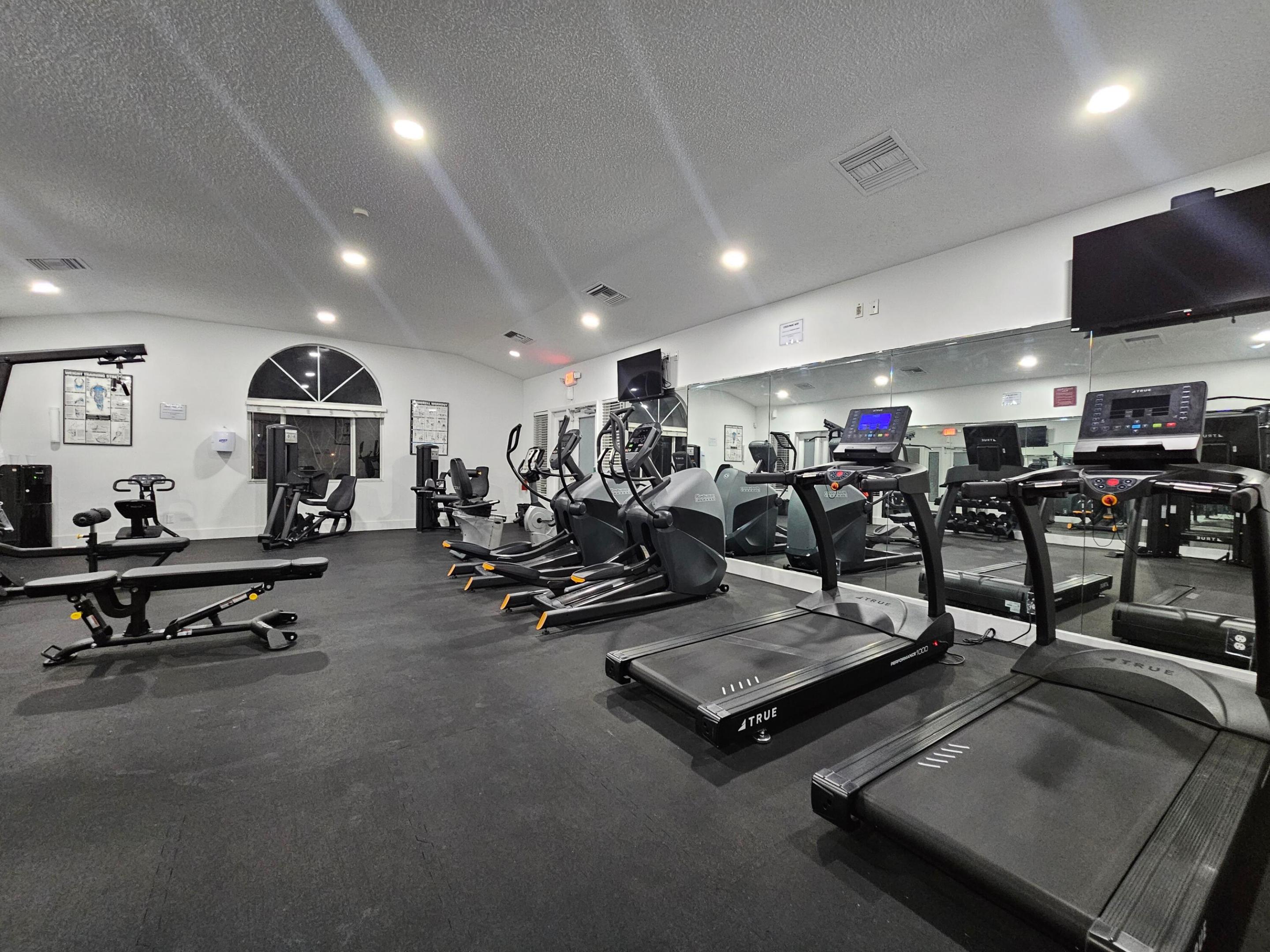 COCO PARC CONDO - Residential Lease