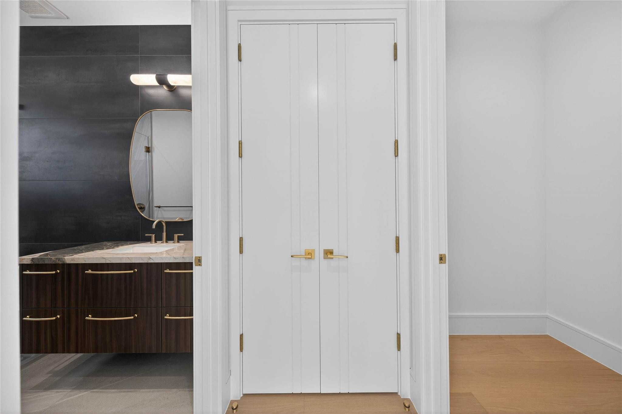 Gould Island 15-62 B - Residential