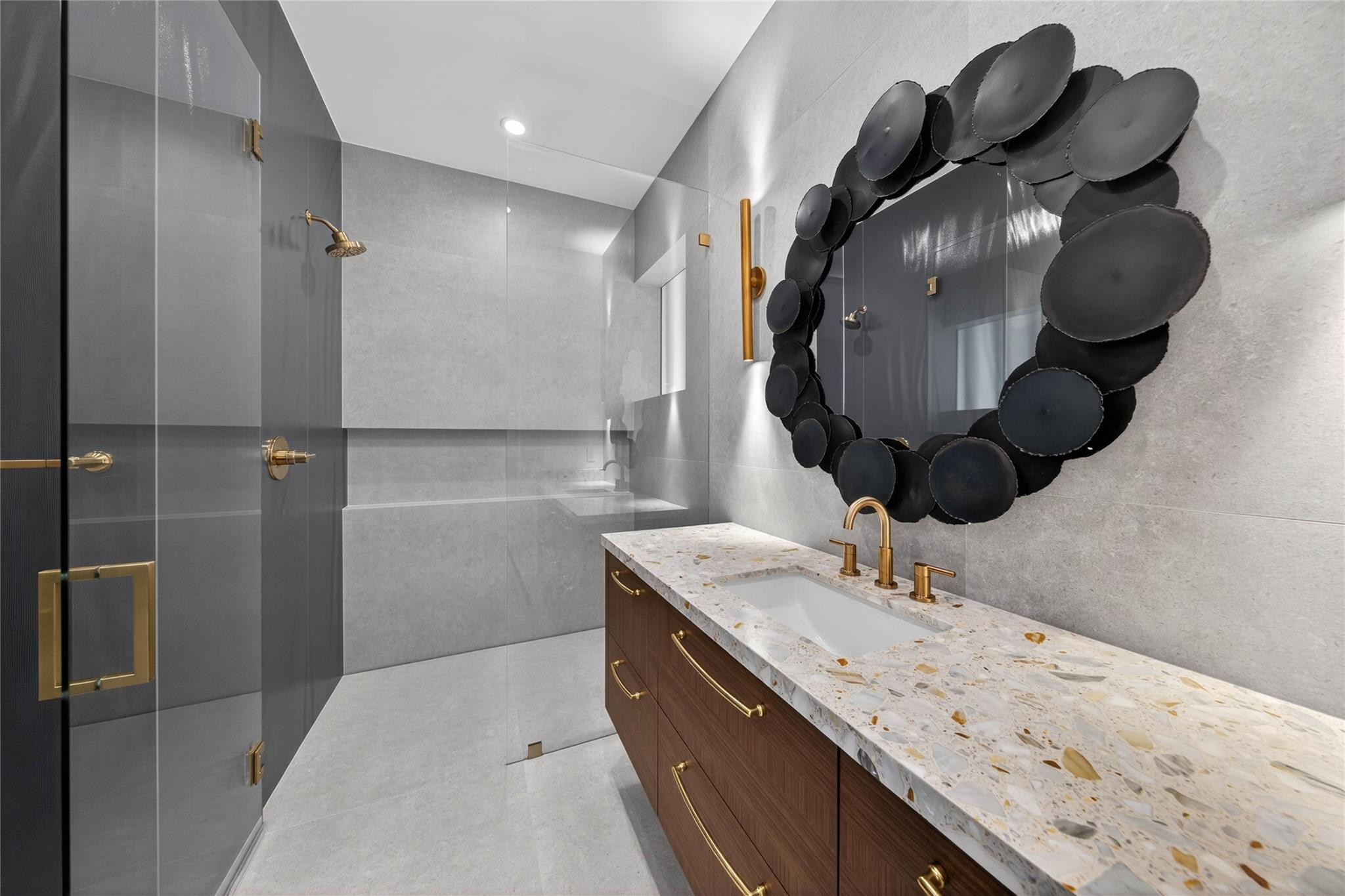 Gould Island 15-62 B - Residential