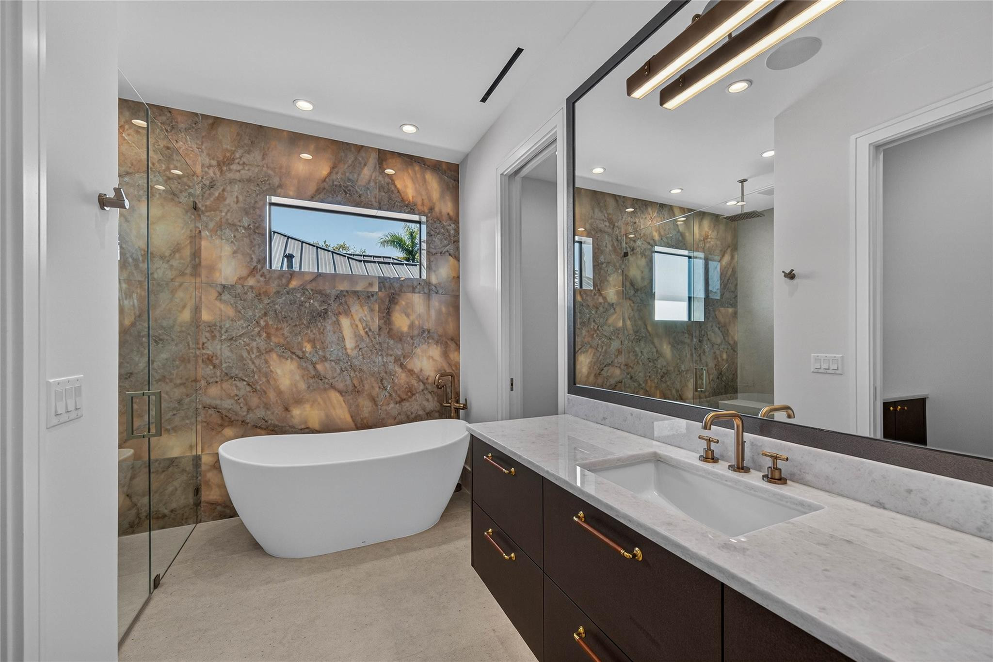 Gould Island 15-62 B - Residential