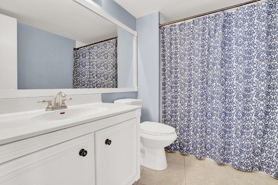 CONNEMARA CONDO - Residential Lease