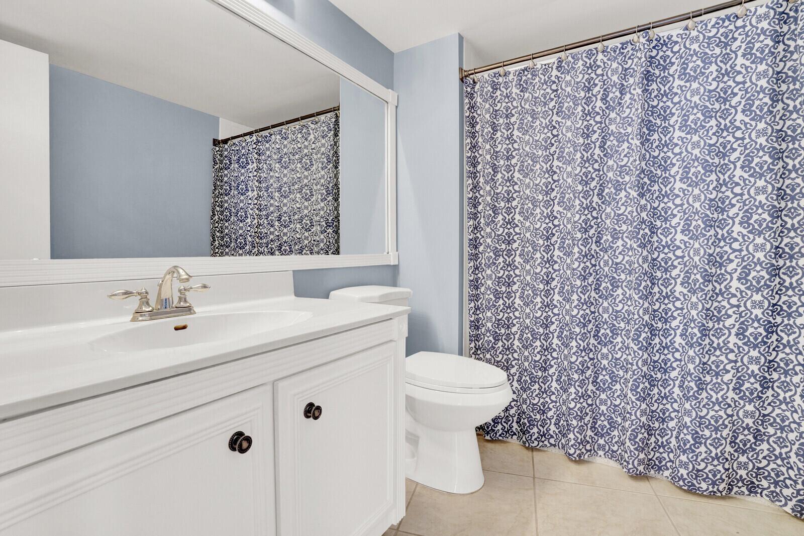 CONNEMARA CONDO - Residential Lease