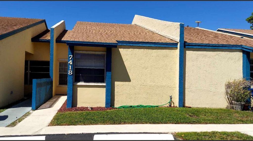 Photo of 7418 NW 34th St, Lauderhill, FL 33319 (MLS # B26005948)