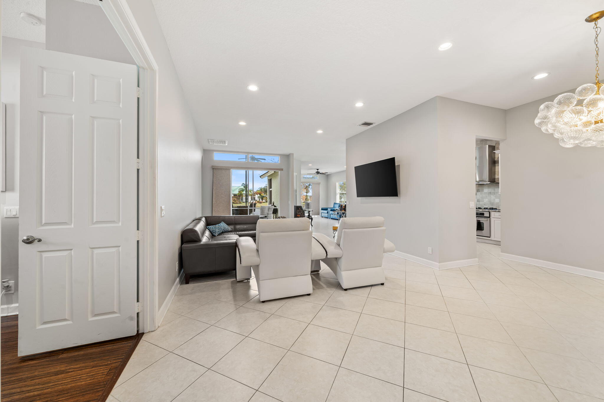 MAGNOLIA LAKES PHASE 1 ST LUCIE WEST NO 151 - Residential