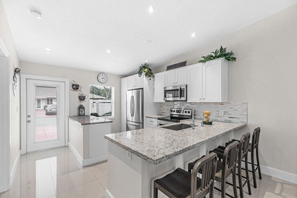 Photo of 8582 Dreamside Lane #B, Boca Raton, FL 33496 (MLS # R10899233)