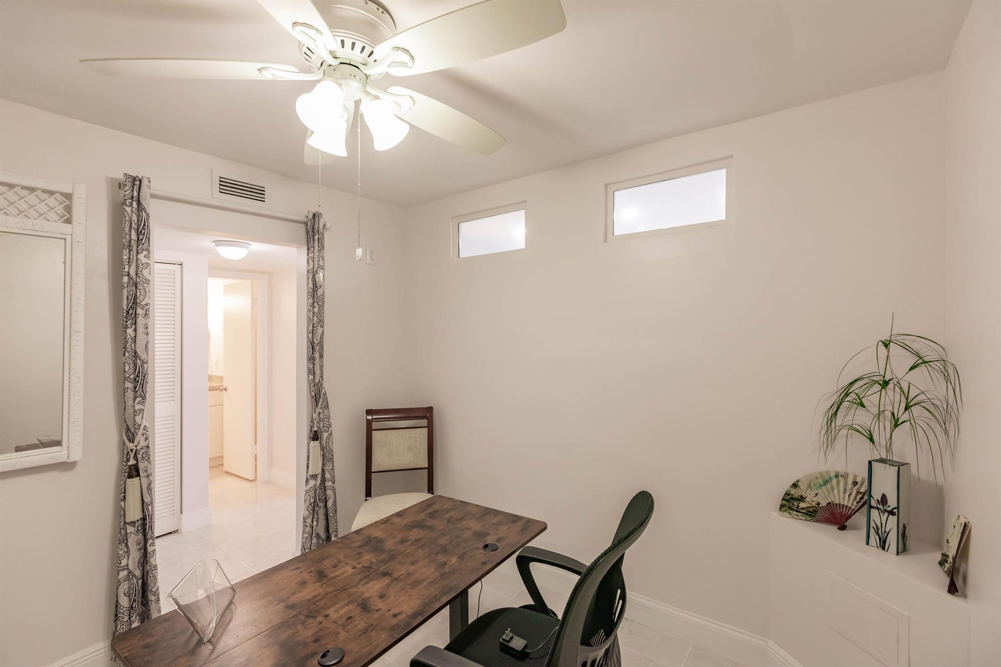 1410 S Ocean Drive 1003
