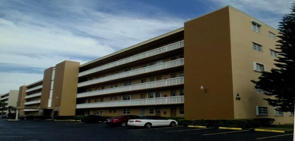 Photo of 219 NE 14th Avenue #407, Hallandale Beach, FL 33009 (MLS # R11133426)