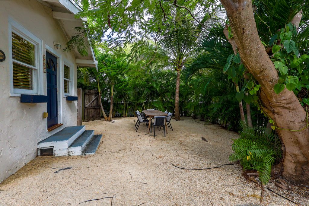 Photo of 1309 Florida Avenue, West Palm Beach, FL 33401 (MLS # R11163643)