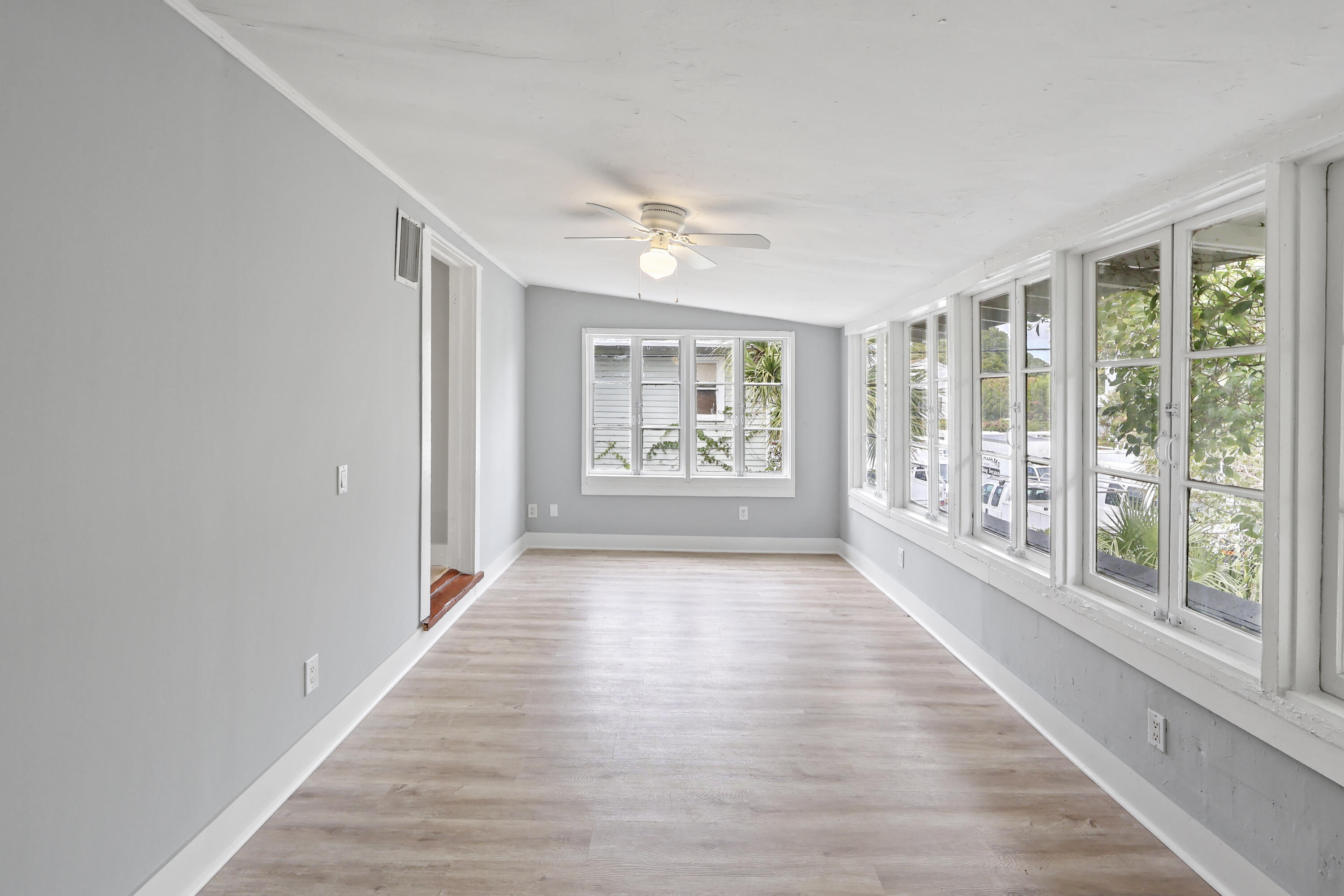 MOSS & HEISLER - Residential