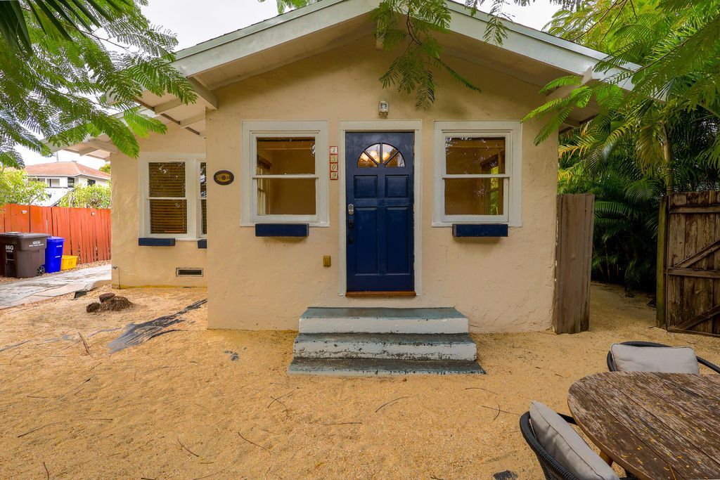 Photo of 1309 Florida Avenue, West Palm Beach, FL 33401 (MLS # R11163643)