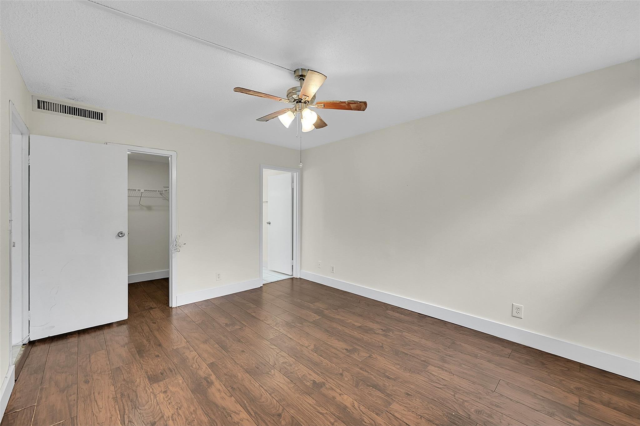 Greenglades Condo IV - Residential Lease