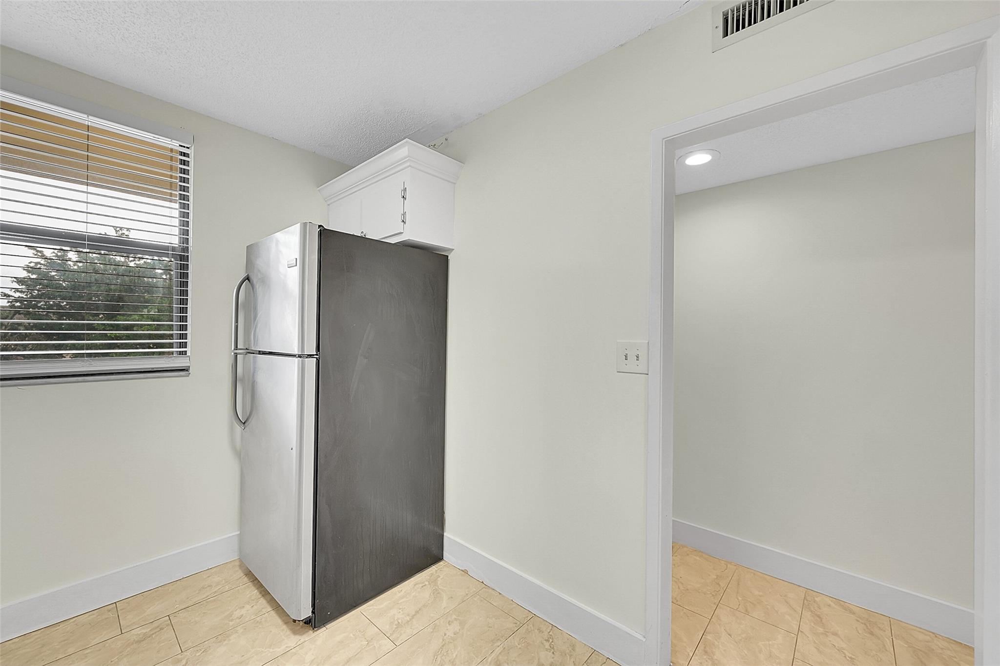 Greenglades Condo IV - Residential Lease