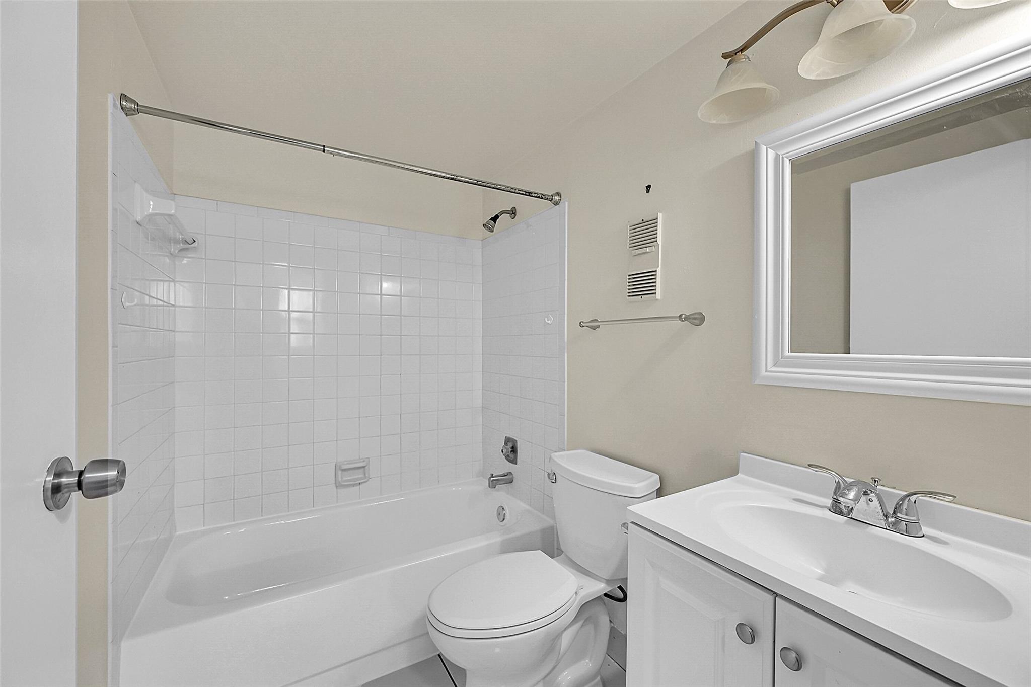 Greenglades Condo IV - Residential Lease