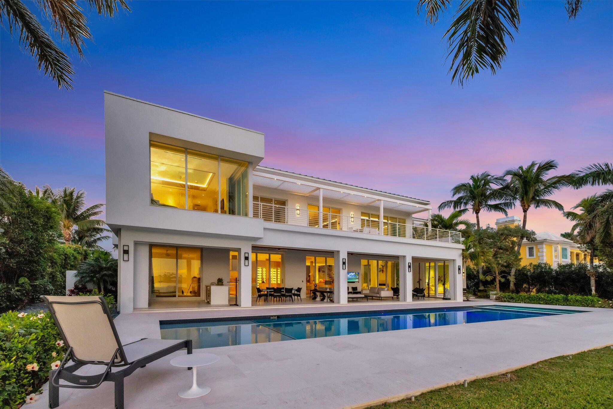 SAILFISH POINT - Residential