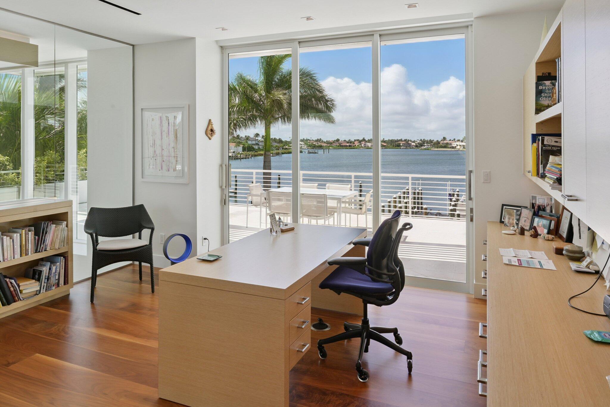 SAILFISH POINT - Residential