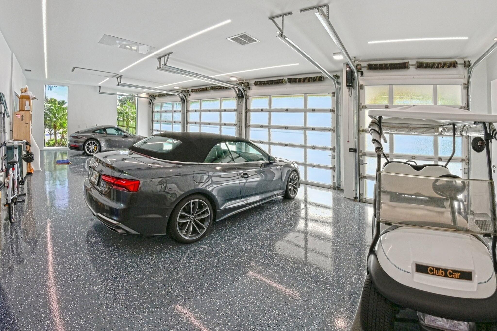 SAILFISH POINT - Residential