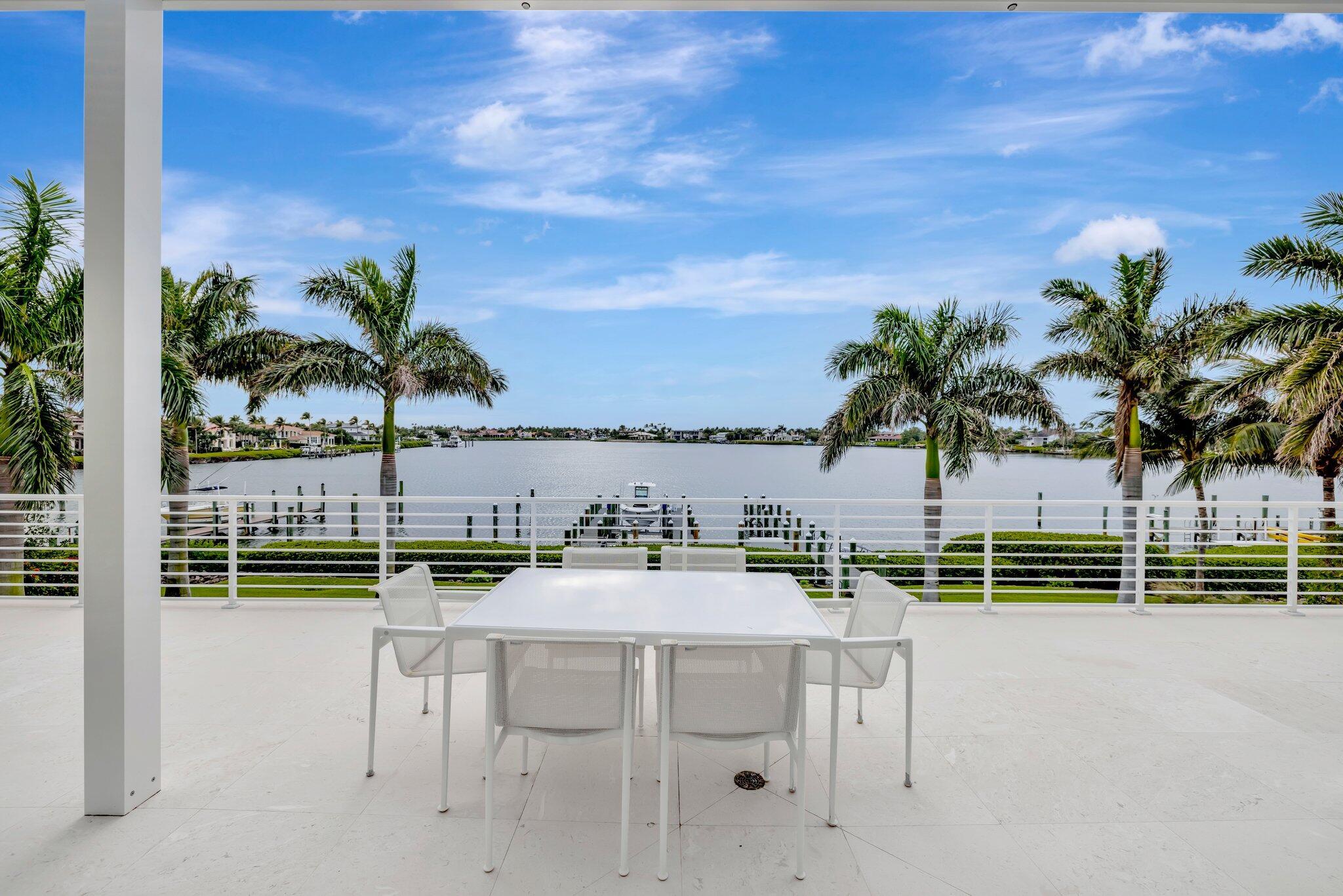 SAILFISH POINT - Residential