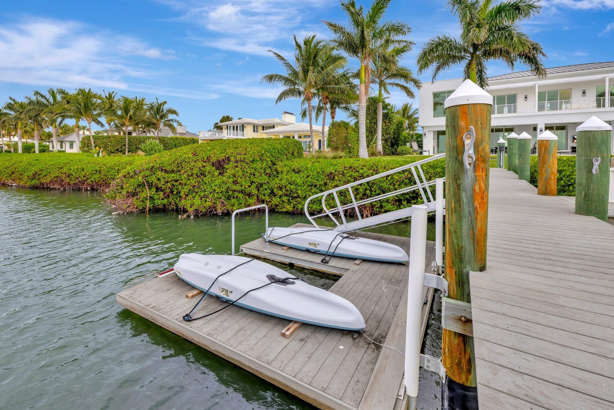 SAILFISH POINT - Residential