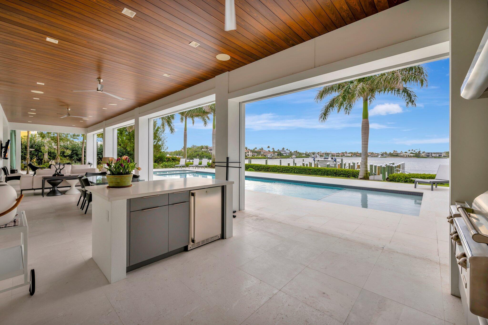 SAILFISH POINT - Residential