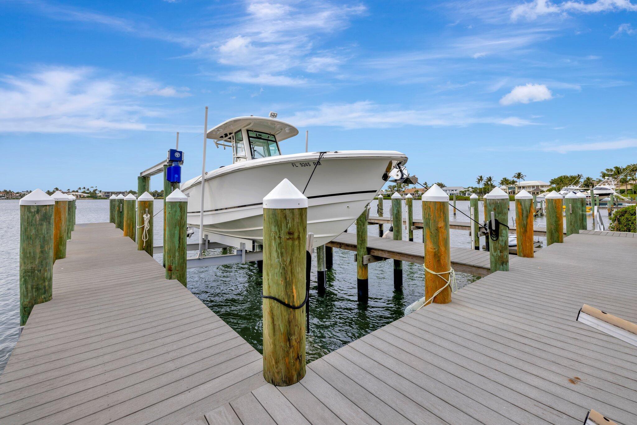 SAILFISH POINT - Residential