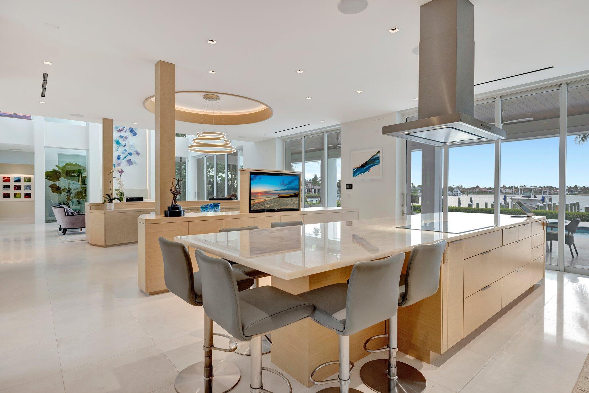 SAILFISH POINT - Residential