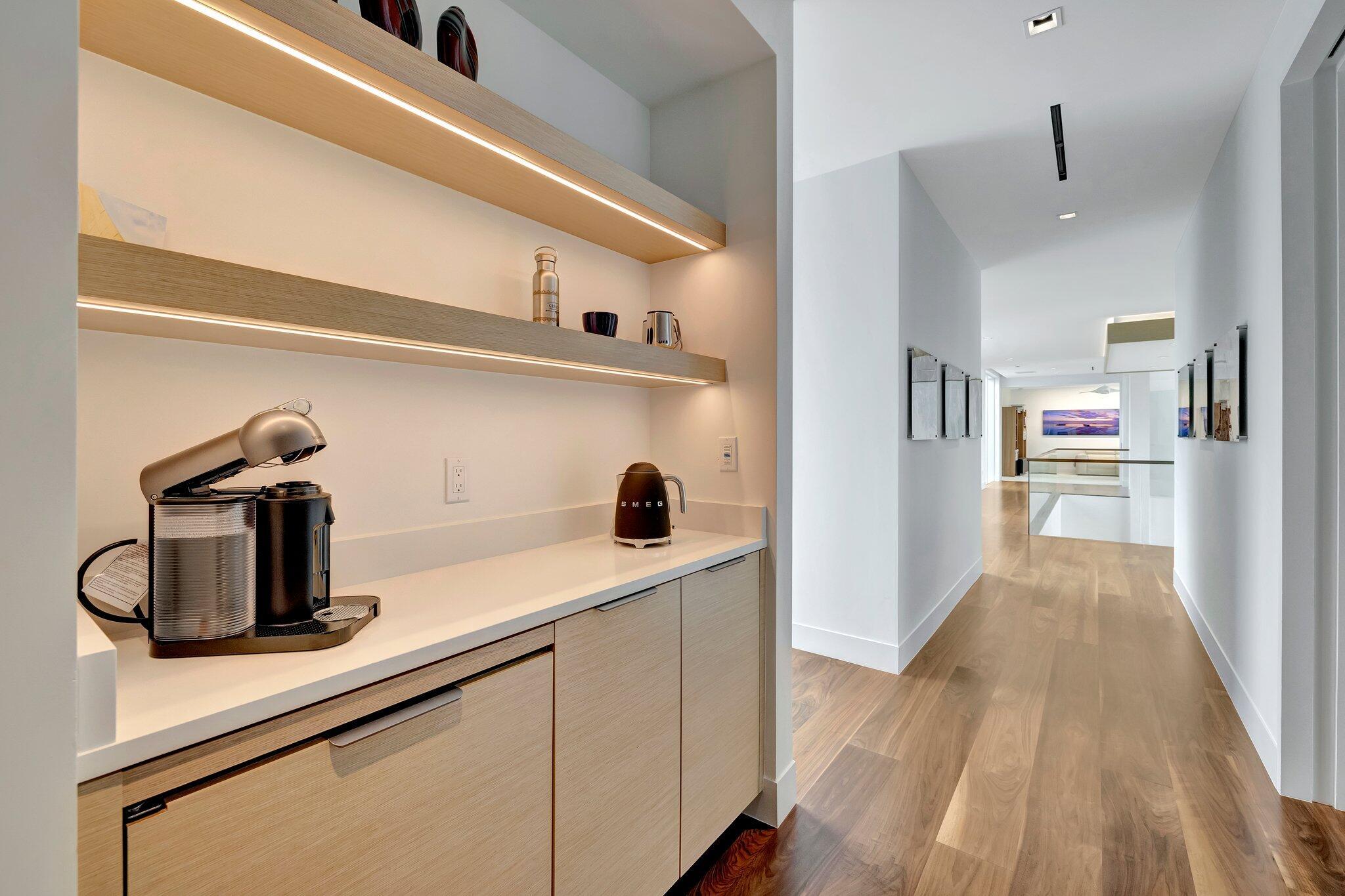 SAILFISH POINT - Residential