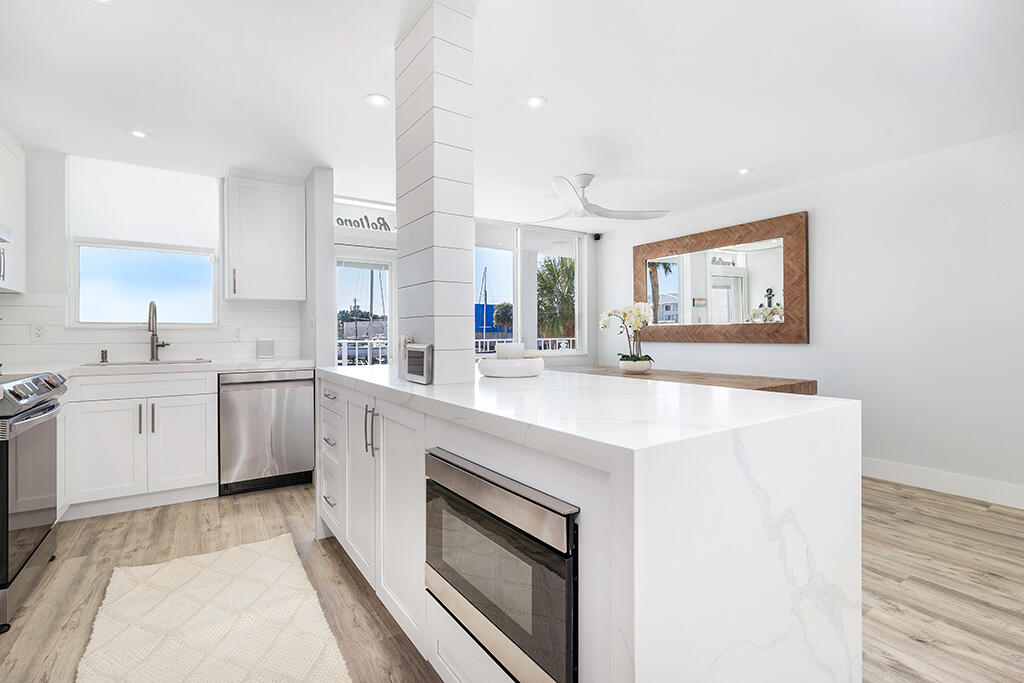 PARADISE VILLAS CONDO - Residential