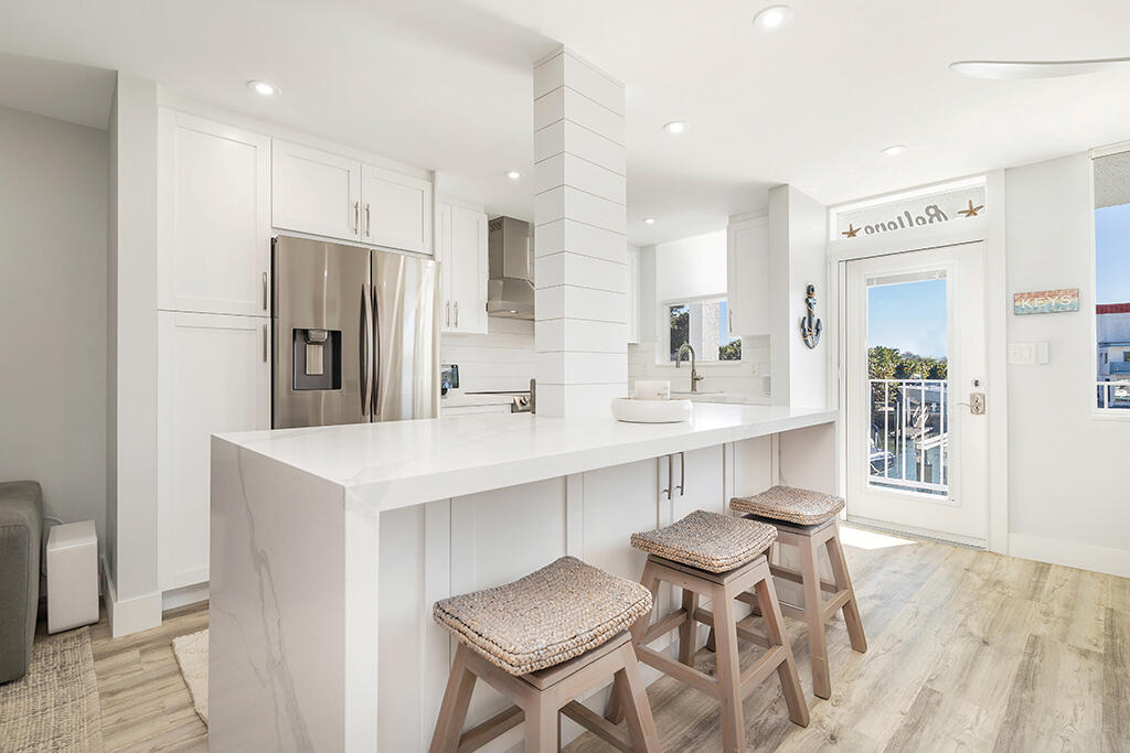 PARADISE VILLAS CONDO - Residential