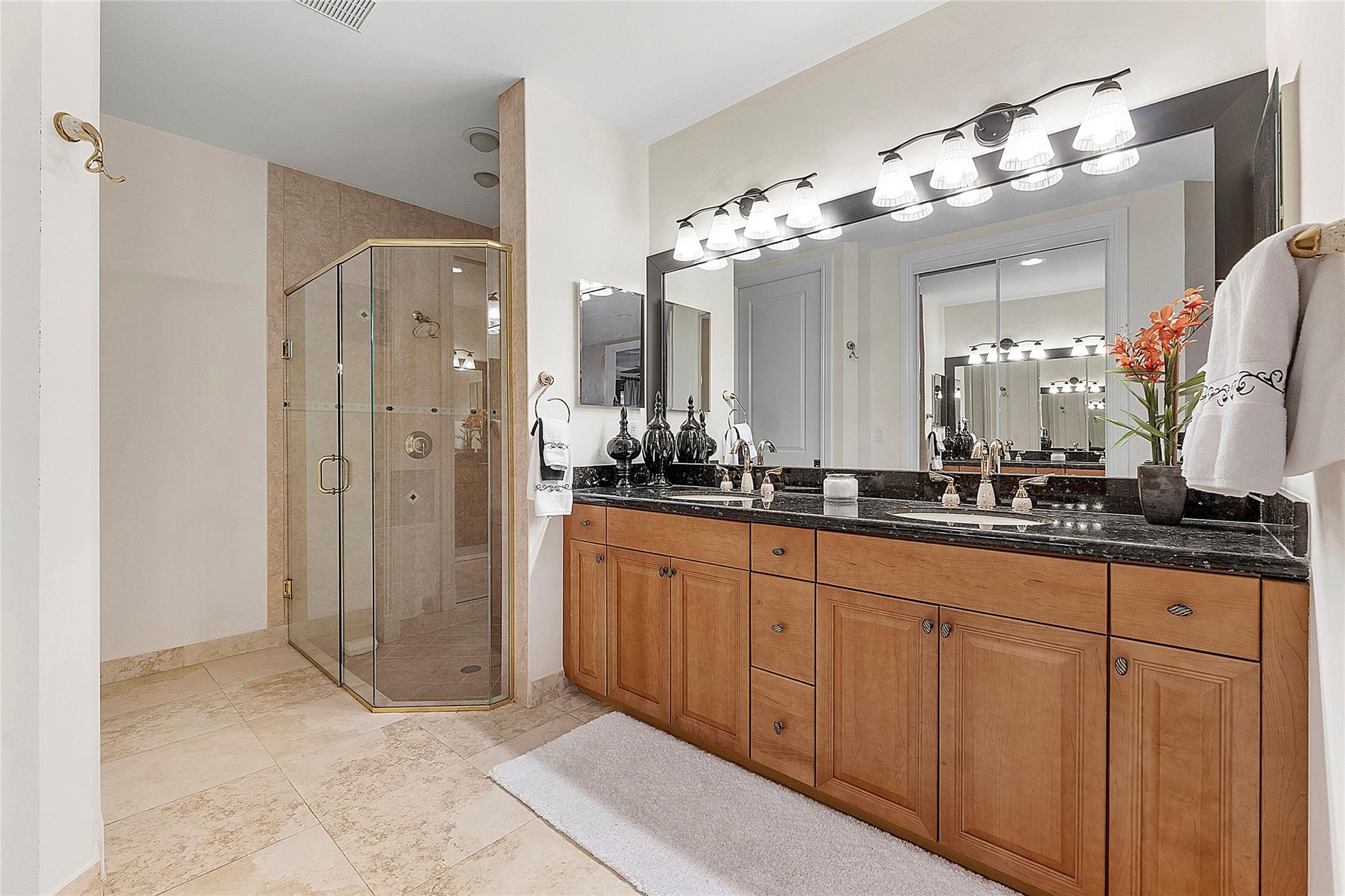 CASERAS/PARKLAND GOLF - Residential