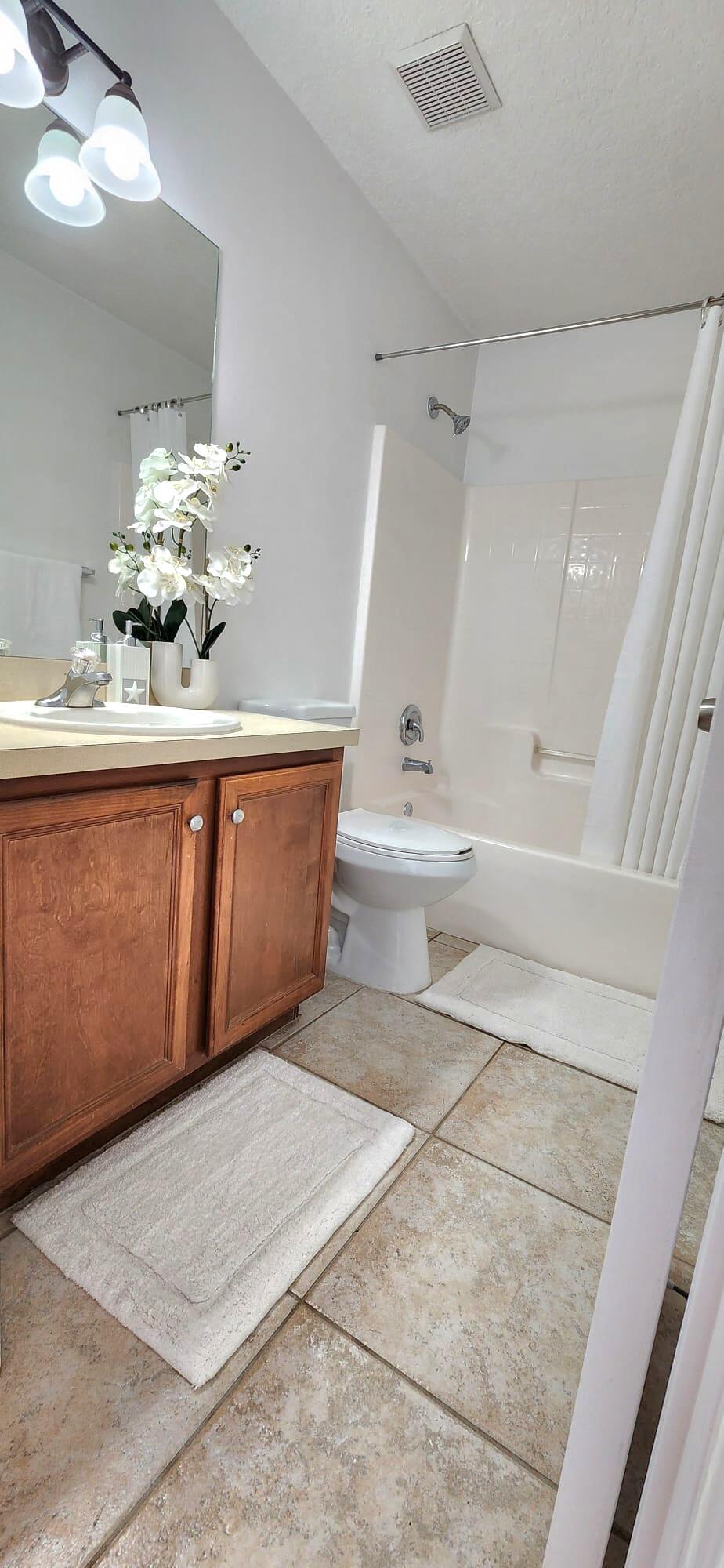 PORT ST LUCIE SECTION 15 - Residential Lease
