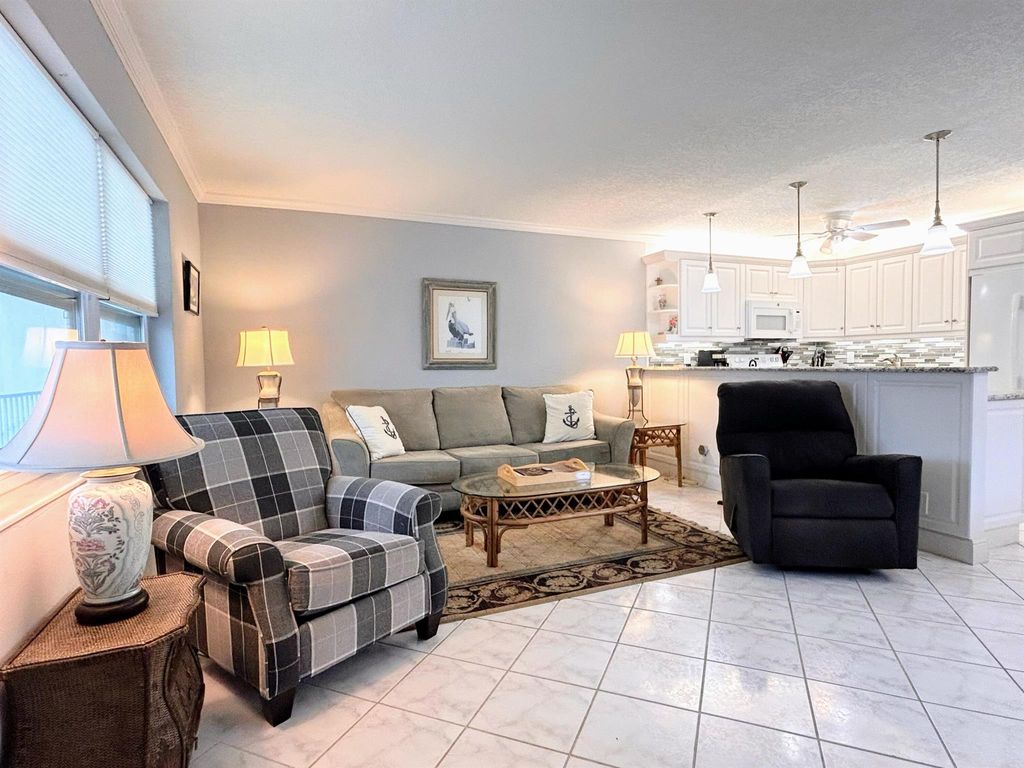 Photo of 200 Horizons #208, Boynton Beach, FL 33435 (MLS # R11116023)