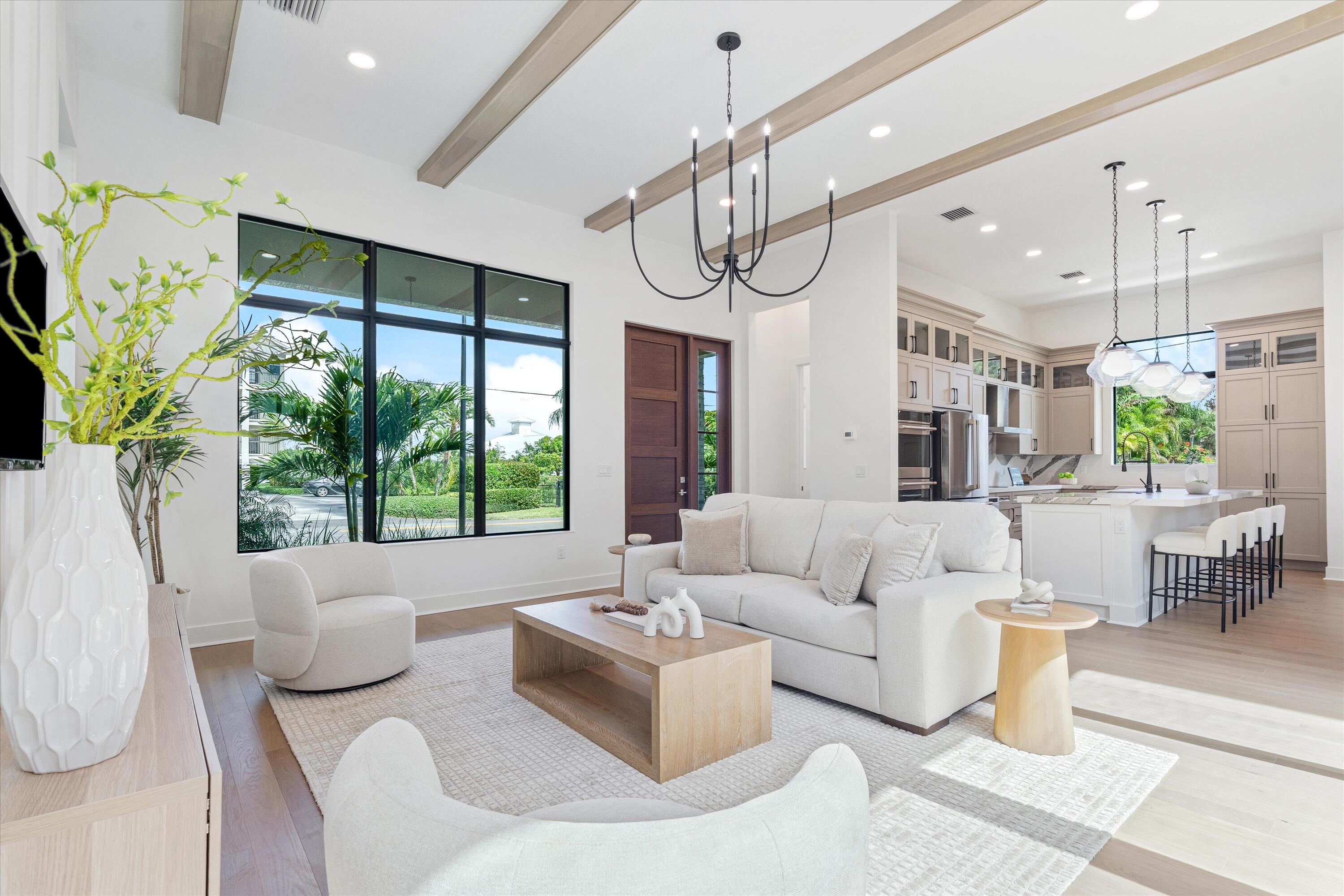 432 NW North River Drive