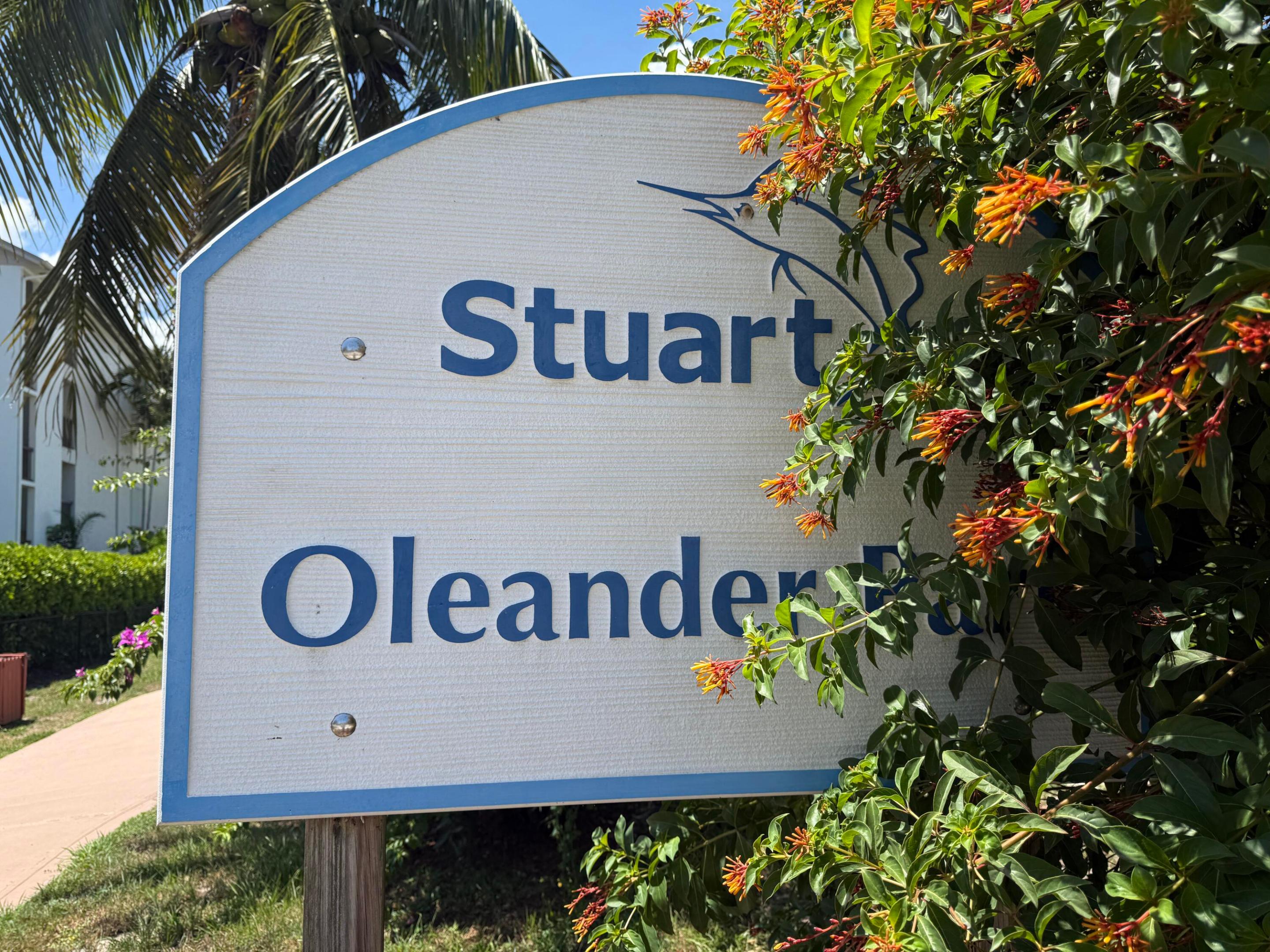 RIVERSIDE PARK - Residential