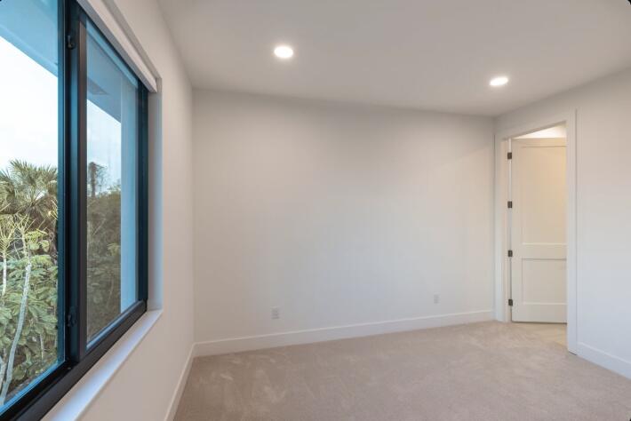 RIVERSIDE PARK - Residential