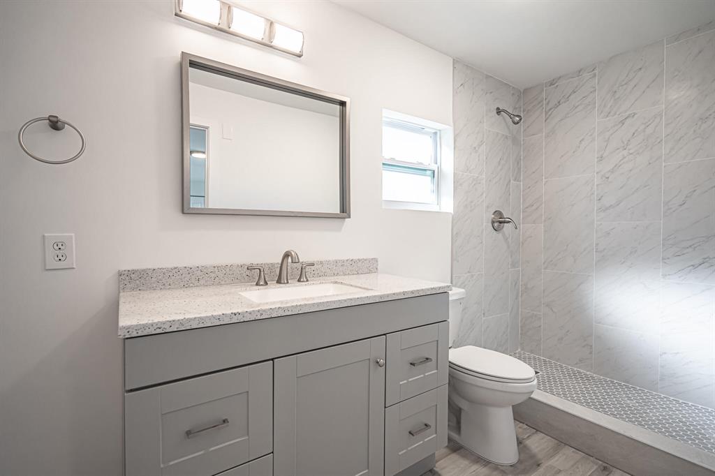 GOLFVIEW HEIGHTS 8 - Residential