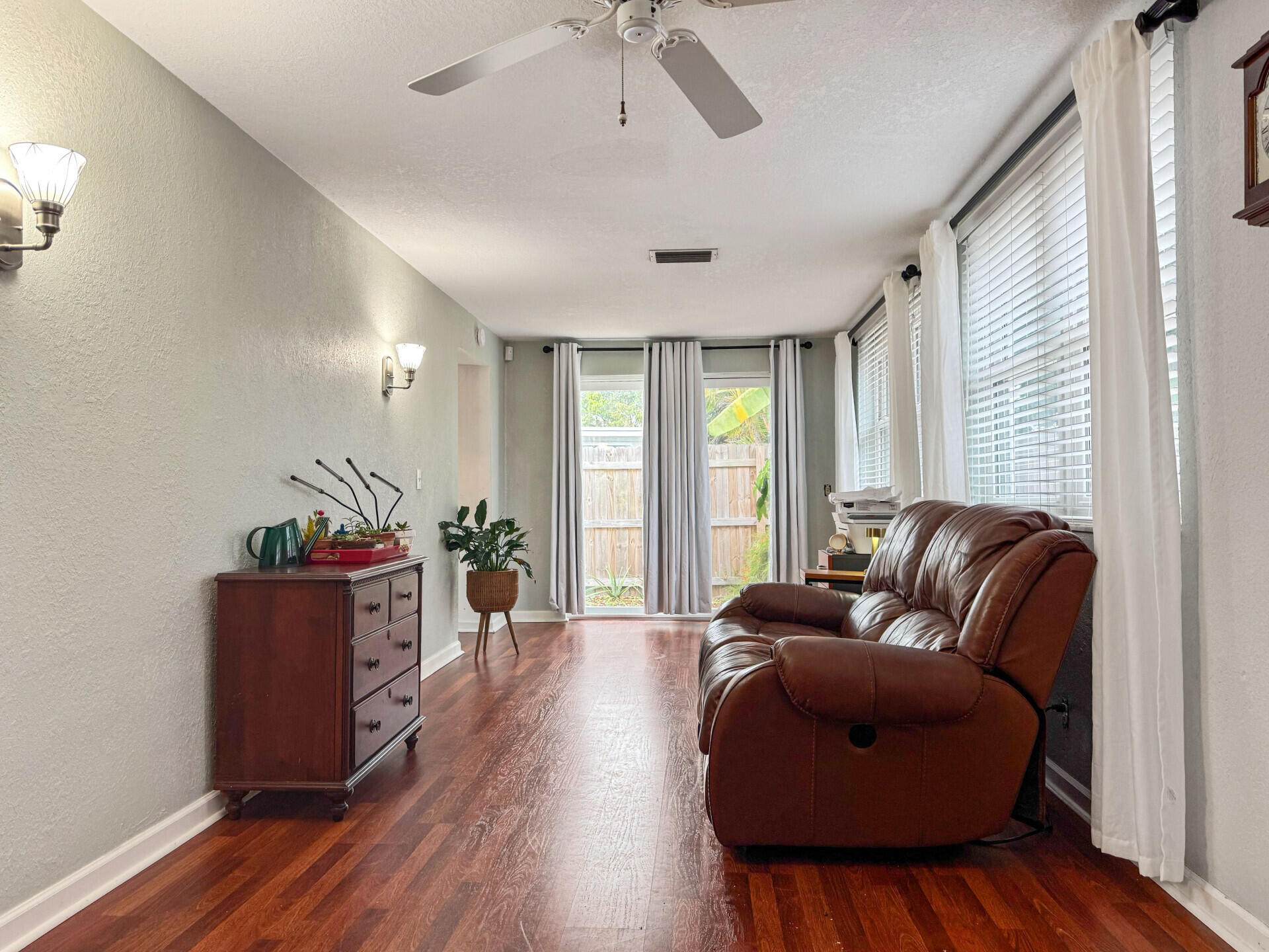 SANDALFOOT COVE SEC 2 - Residential