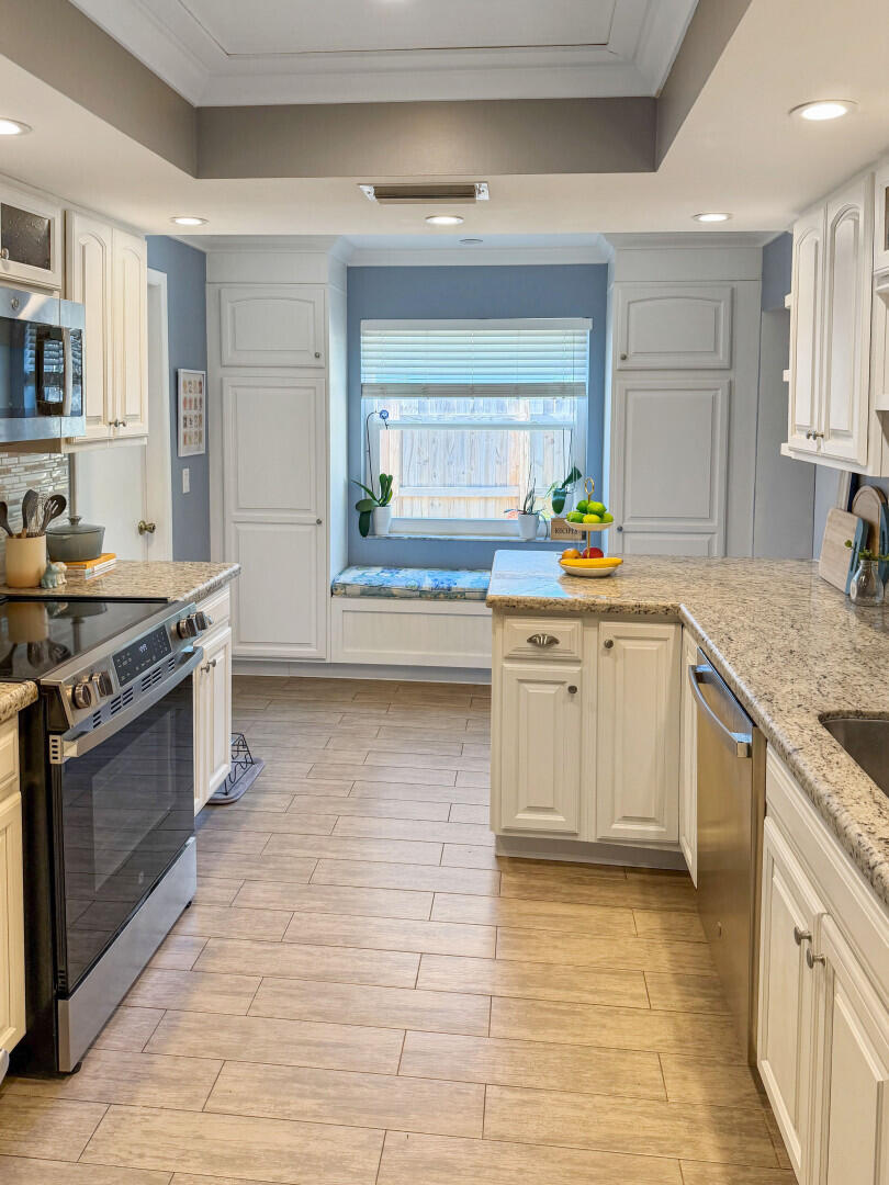 SANDALFOOT COVE SEC 2 - Residential