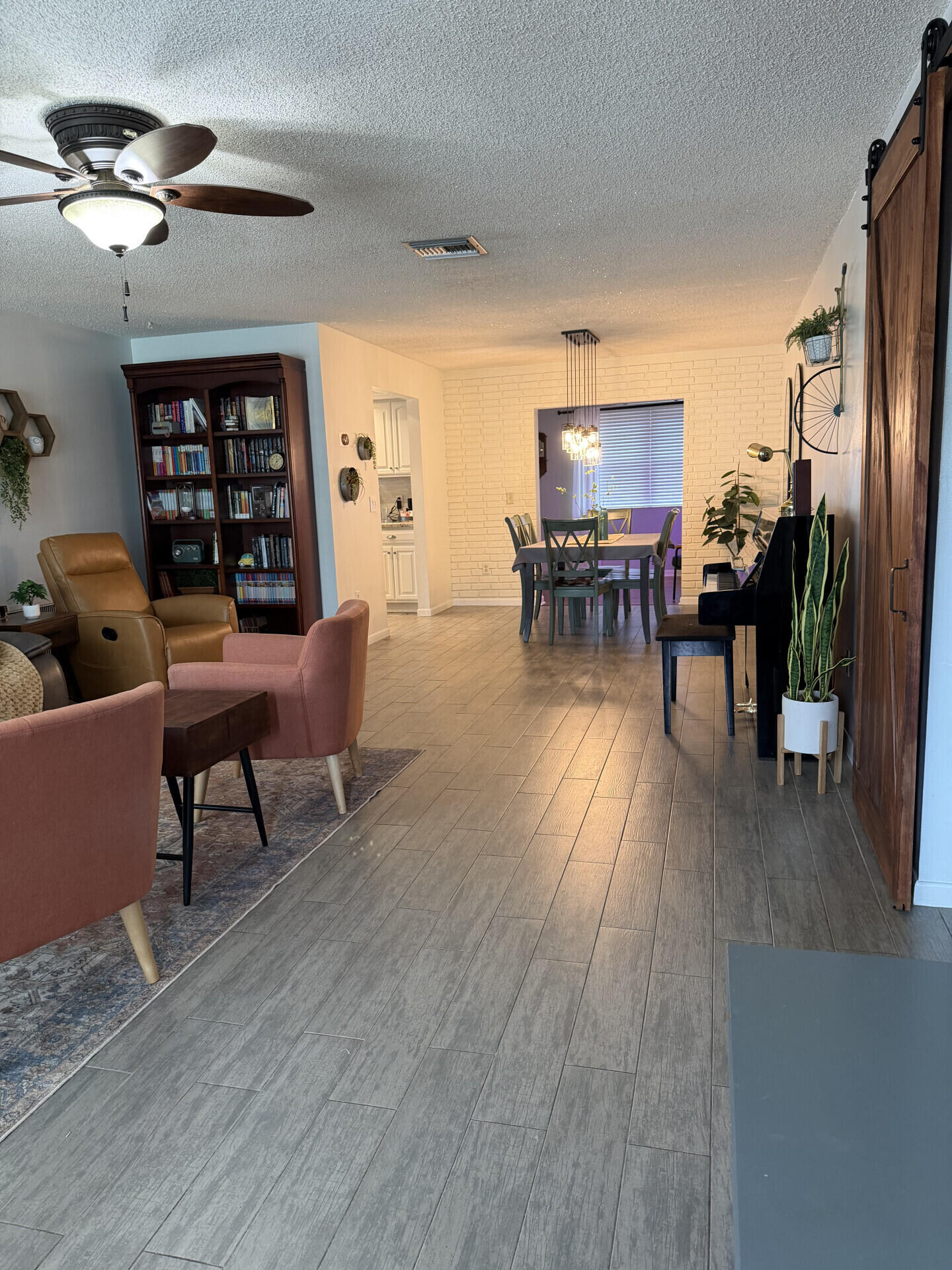 SANDALFOOT COVE SEC 2 - Residential