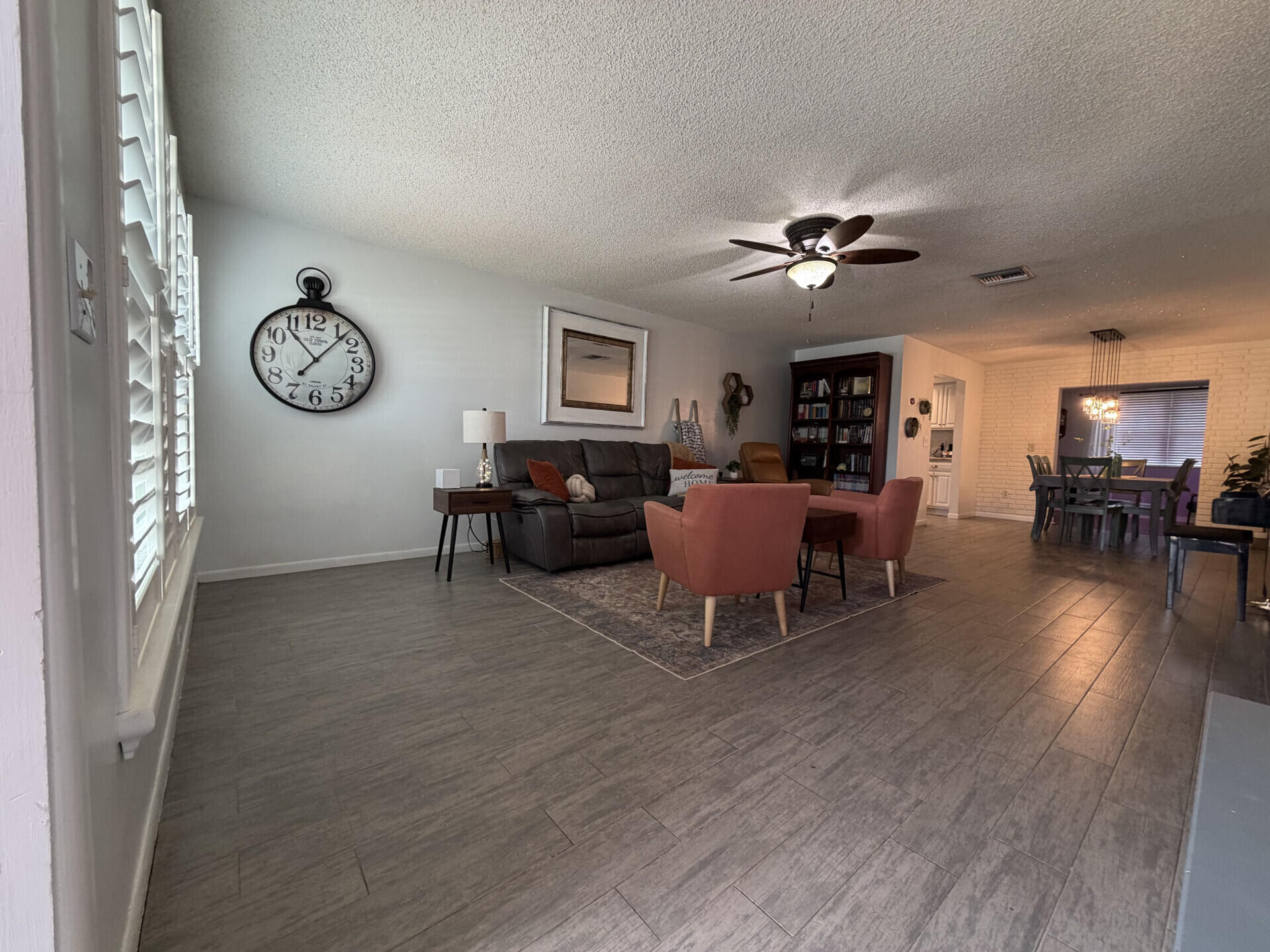 SANDALFOOT COVE SEC 2 - Residential